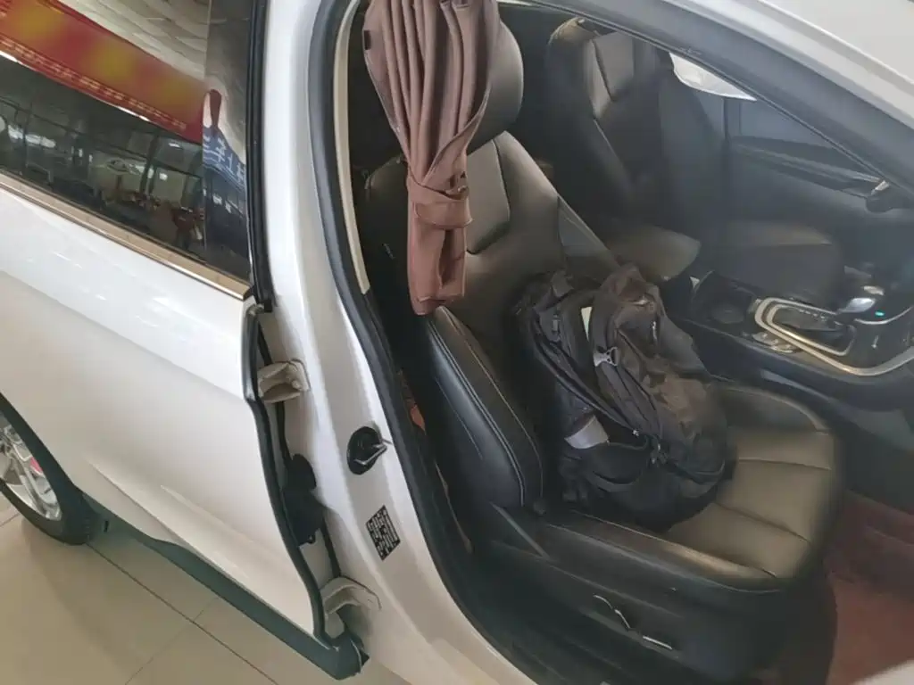 Ford Edge — миниатюра 25