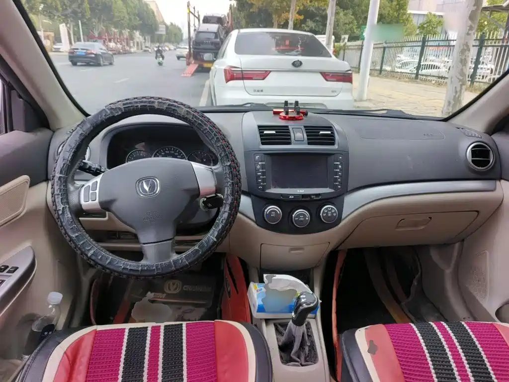 Changan V5 — миниатюра 10