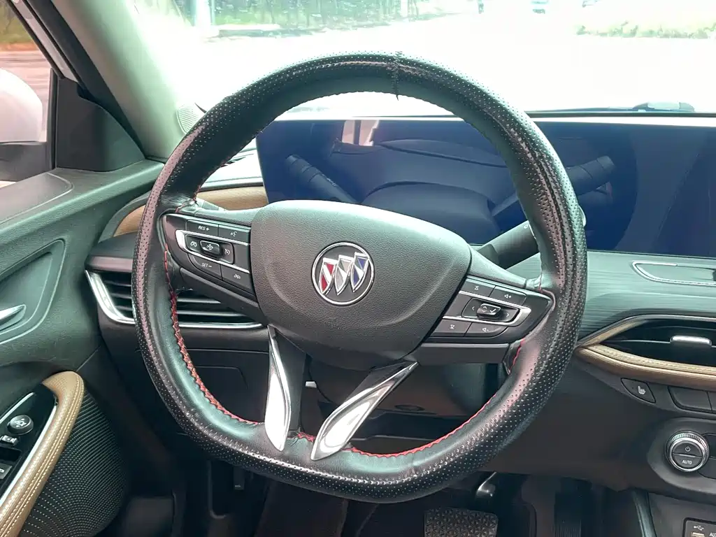 Buick Verano — миниатюра 14