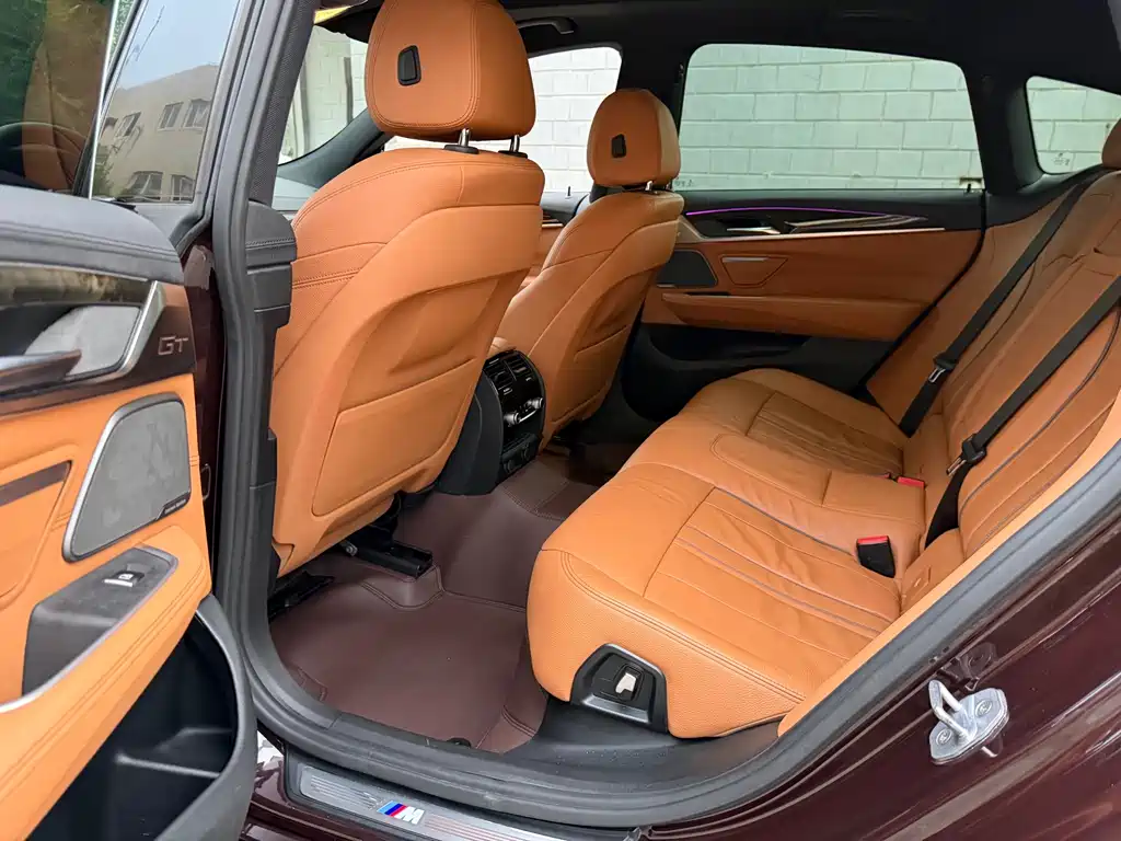 BMW 6 Series GT — миниатюра 8