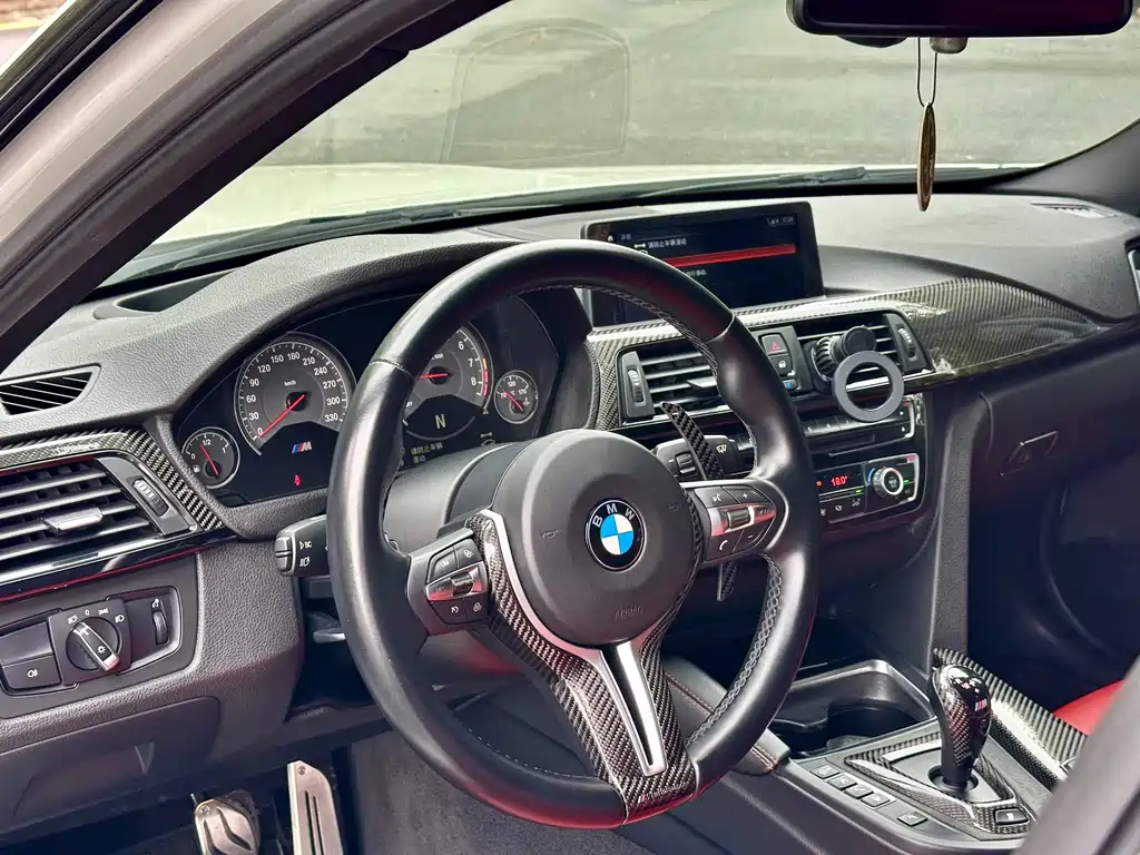 BMW M3 — миниатюра 11