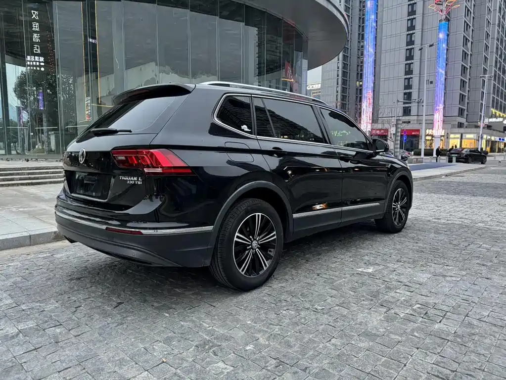 Volkswagen Tiguan L — миниатюра 8