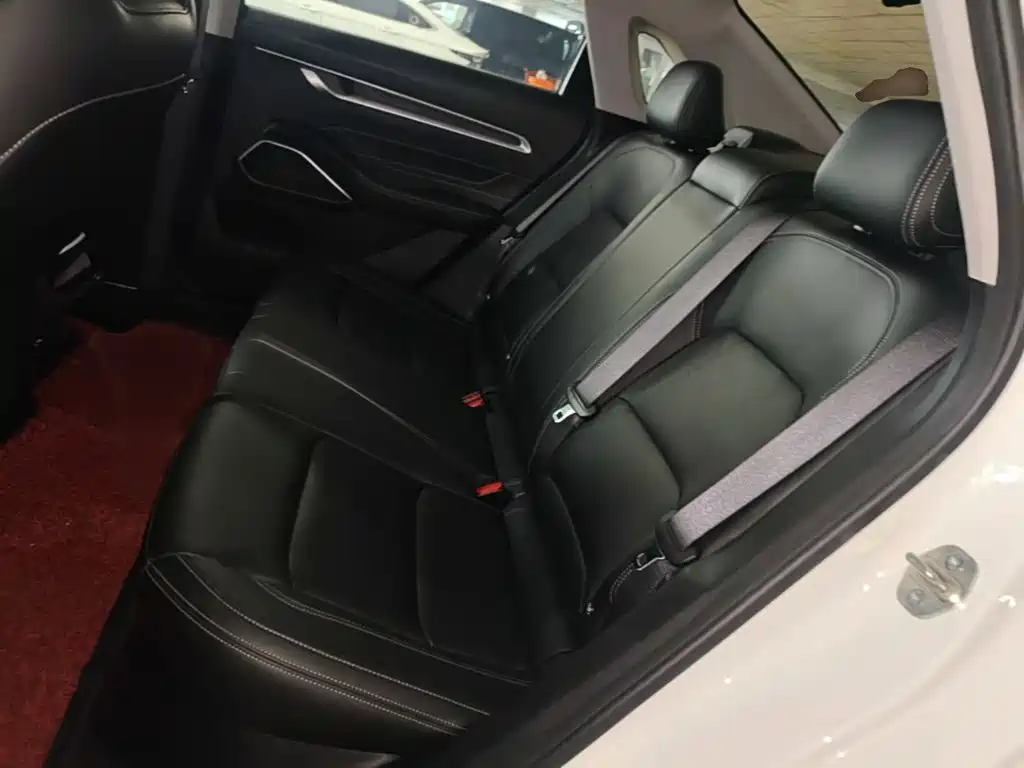 Geely Emgrand — миниатюра 17