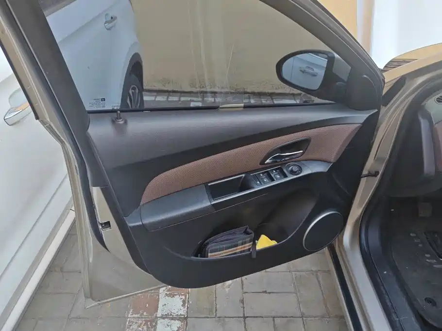 Chevrolet Cruze — миниатюра 7