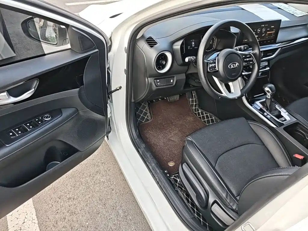 Kia K3 — миниатюра 16