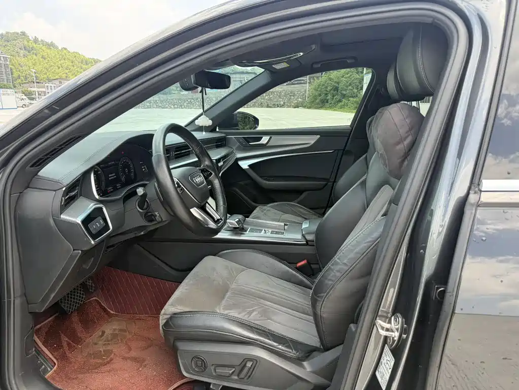 Audi A6L New Energy — миниатюра 5