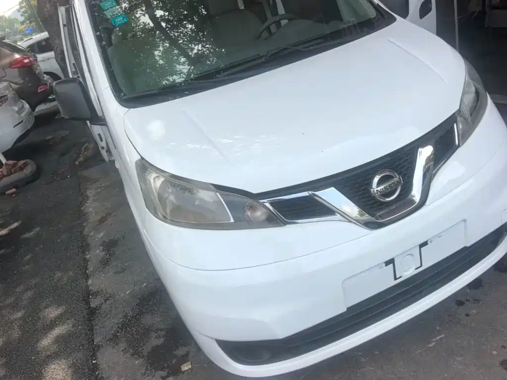 Nissan NV200 — миниатюра 4