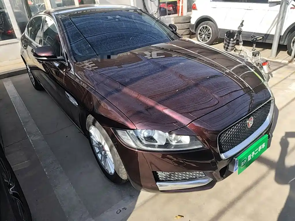 Jaguar XFL — миниатюра 4