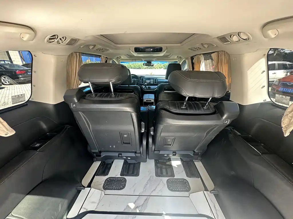 Honda Elysion — миниатюра 10