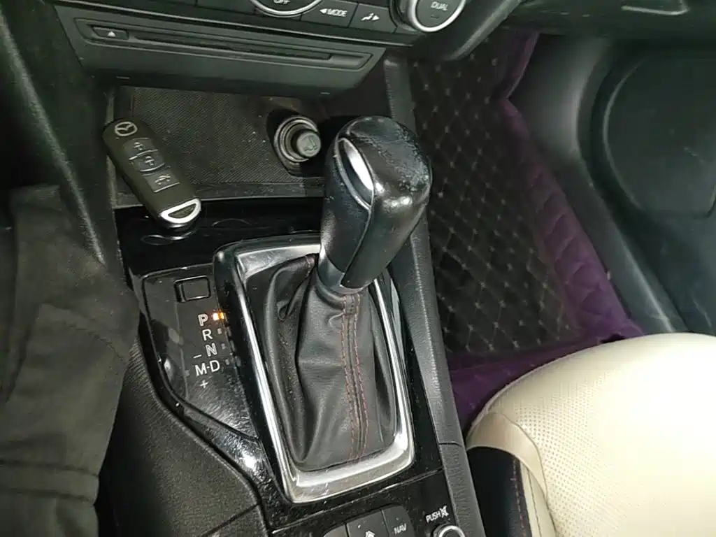 Mazda 3 Axela — миниатюра 14