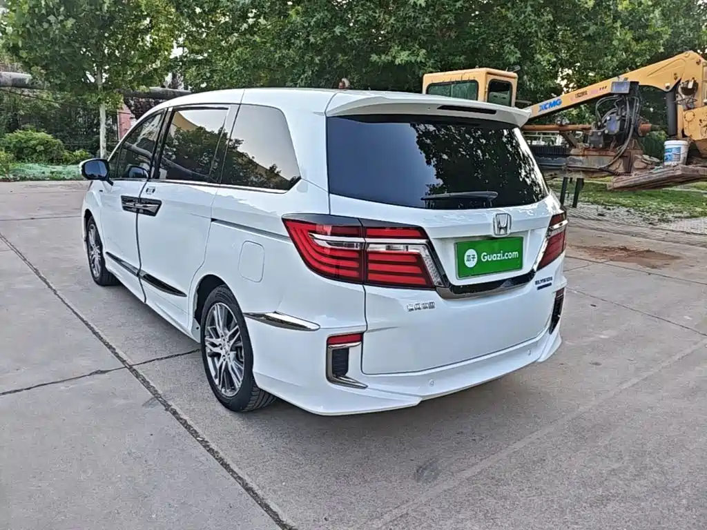 Honda Elysion — миниатюра 5