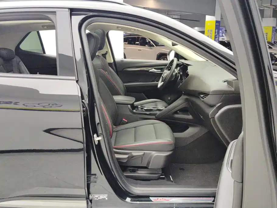 Buick Envision S — миниатюра 8