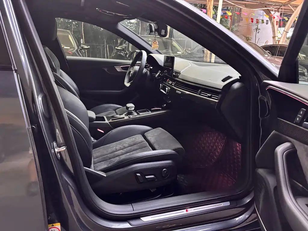 Audi A4L — миниатюра 11