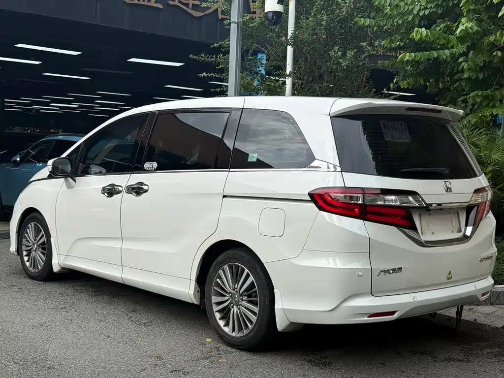 Honda Odyssey — миниатюра 5