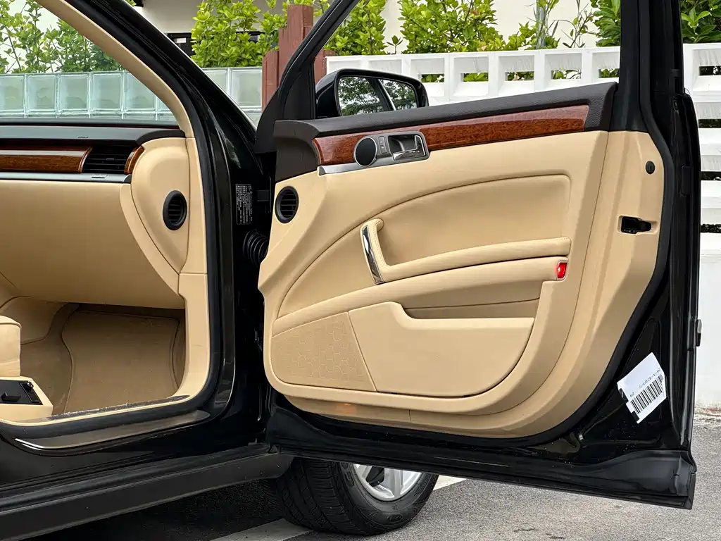 Volkswagen Phaeton — миниатюра 17