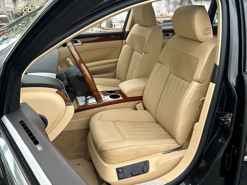 Volkswagen Phaeton — миниатюра 9