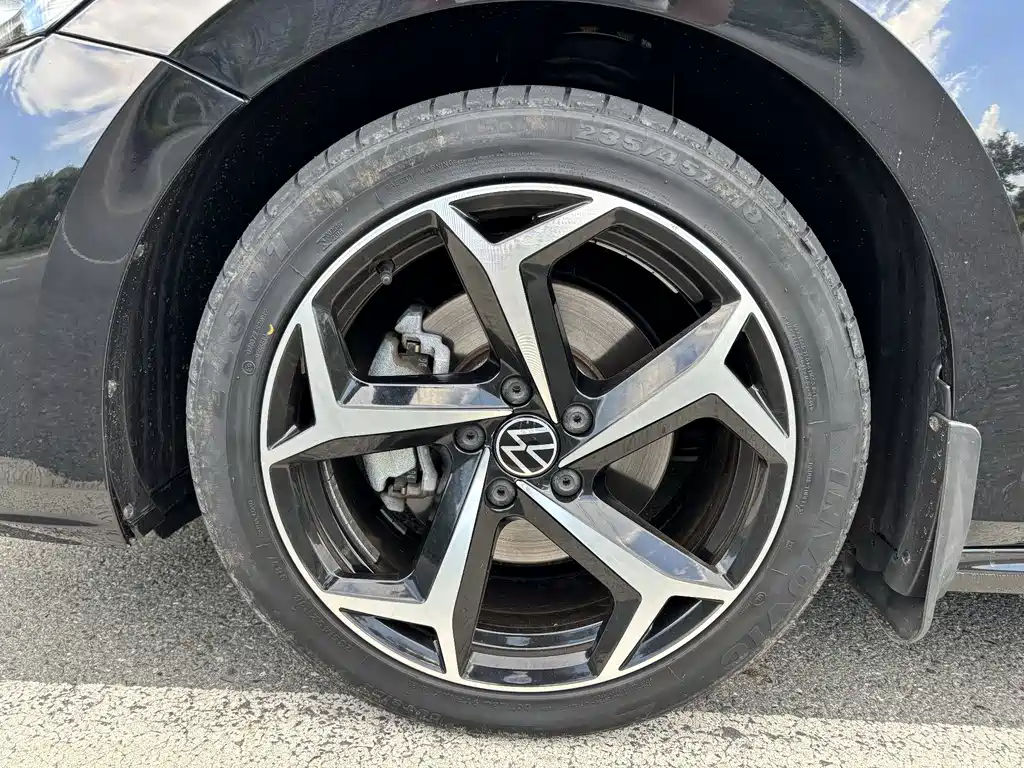 Volkswagen Passat — миниатюра 10