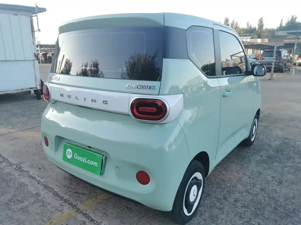 Wuling MINIEV — миниатюра 7