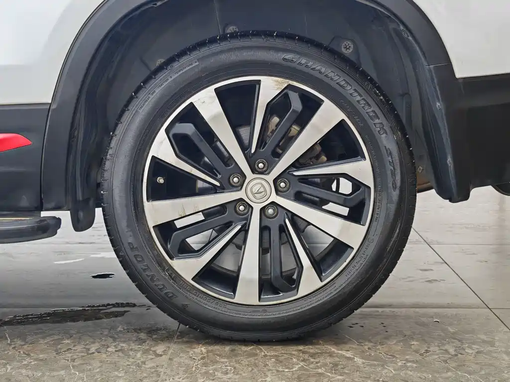 Changan CS75 Glory Million Edition 280T DCT Navigator Type, фото 9