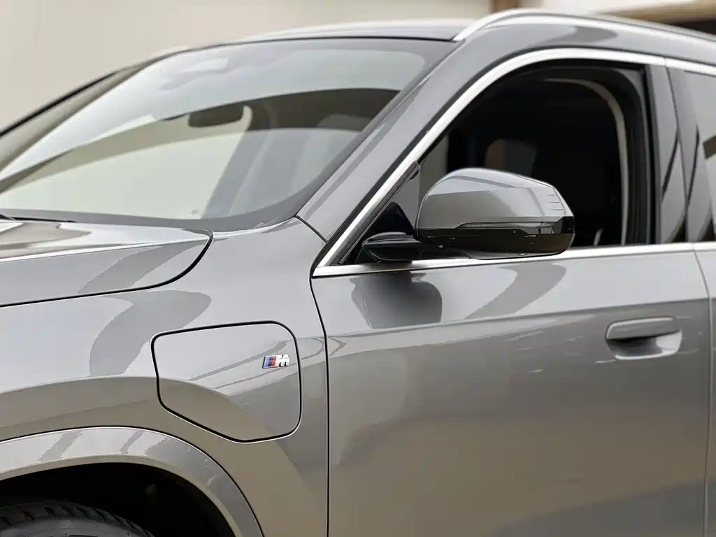 BMW iX1 — миниатюра 5