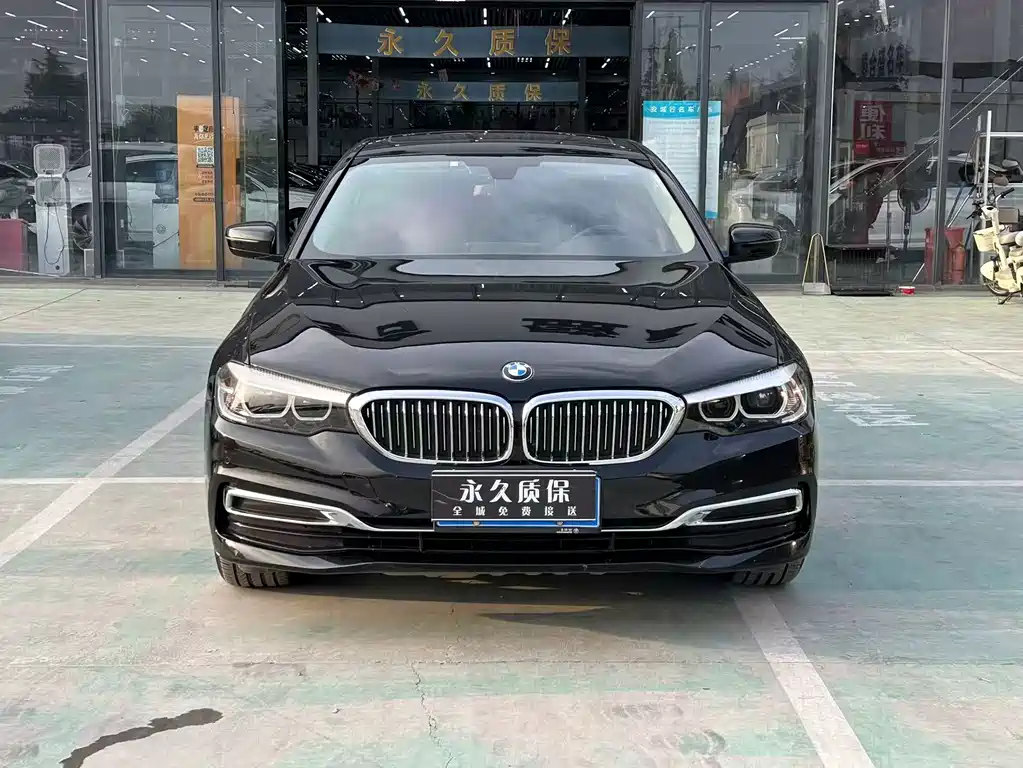 BMW 5 Series — миниатюра 2