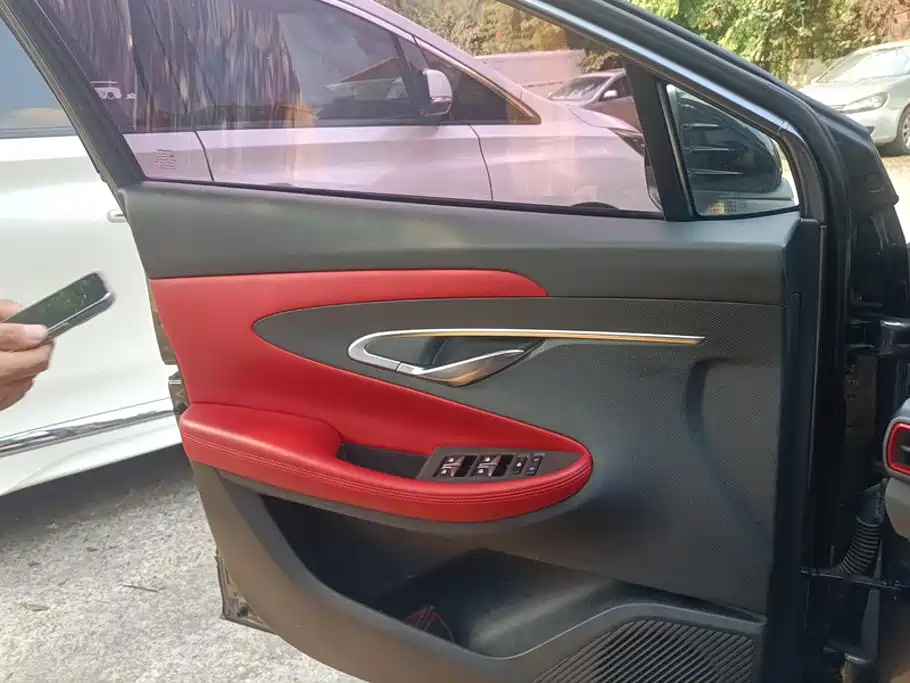 Changan UNI-T — миниатюра 7