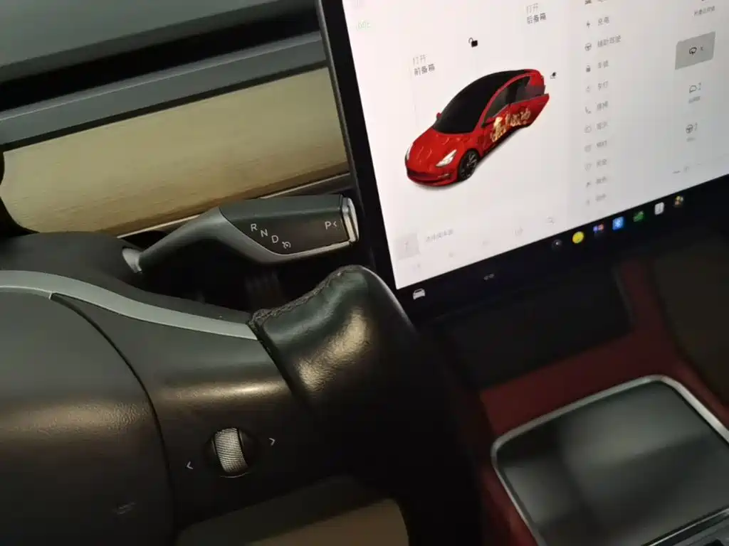 Tesla Model 3 — миниатюра 14