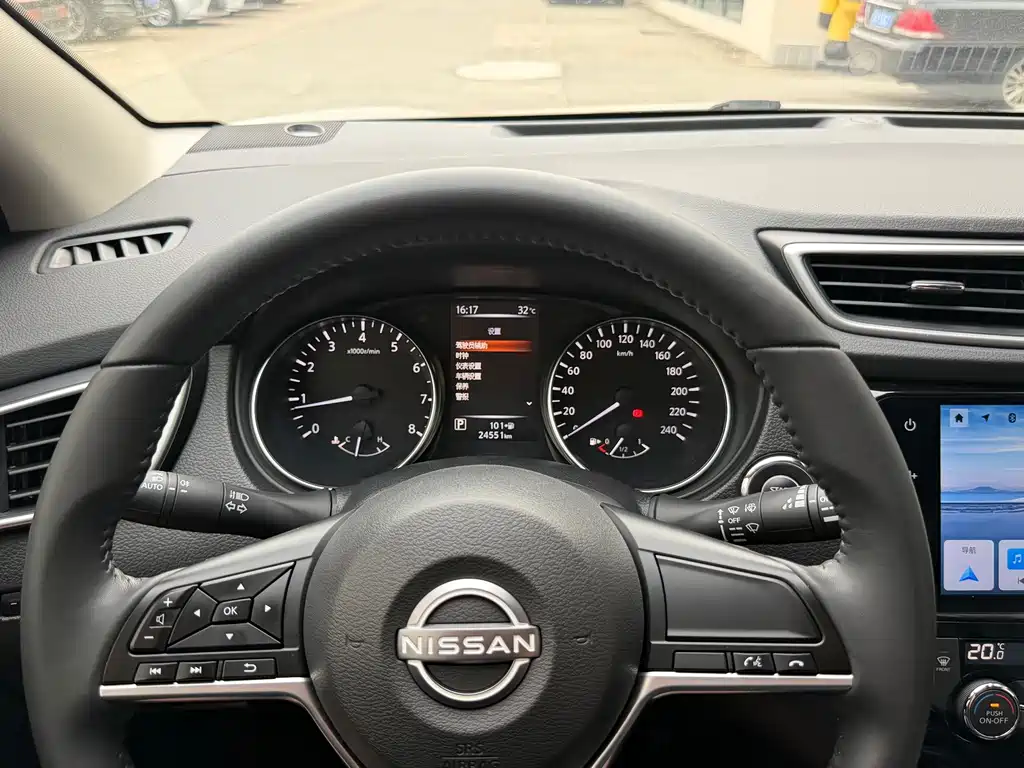 Nissan Qashqai — миниатюра 7