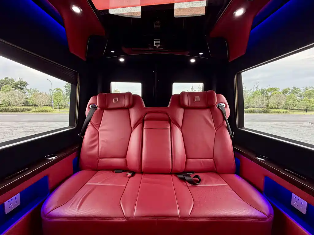 Mercedes-Benz Sprinter — миниатюра 13