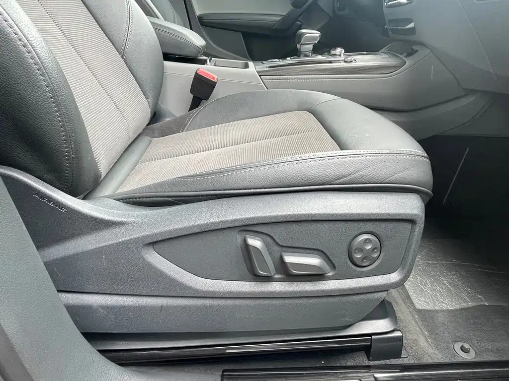 Audi Q5L 2018 40 TFSI Fashion VI