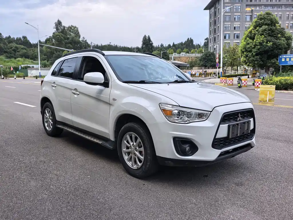 Mitsubishi ASX — миниатюра 3