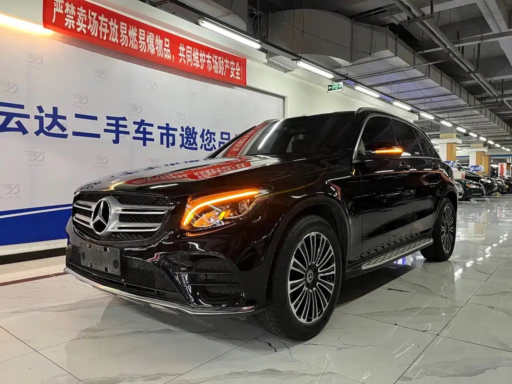 MERCEDES-BENZ GLC