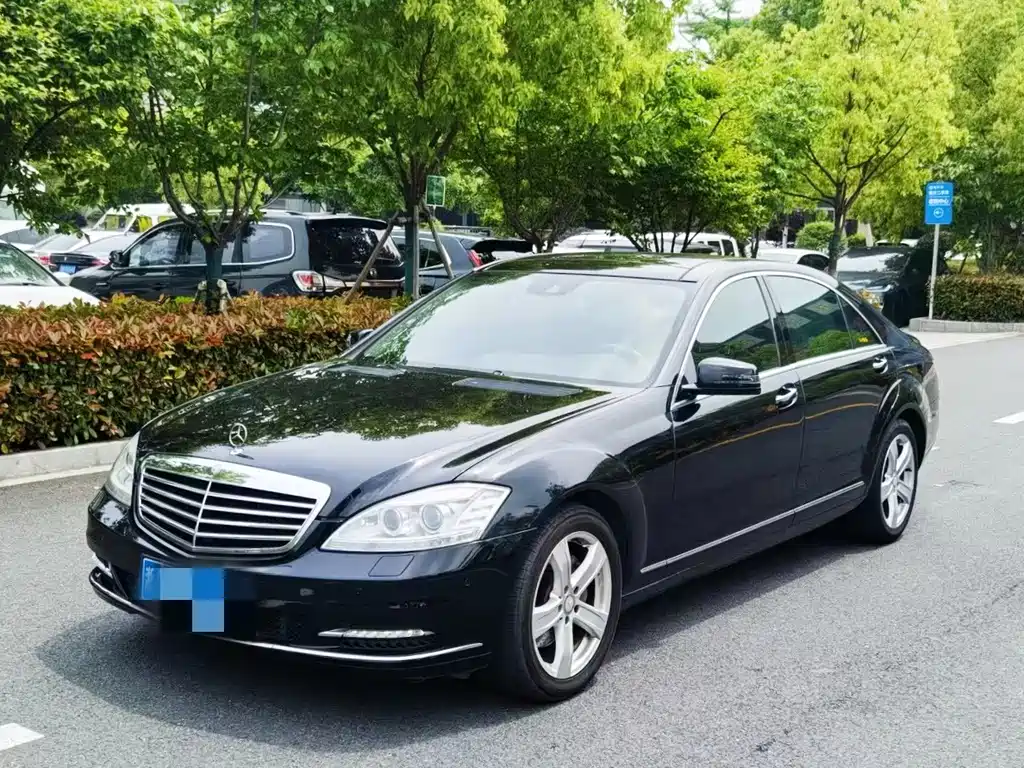 Mercedes-Benz S-Class 2012