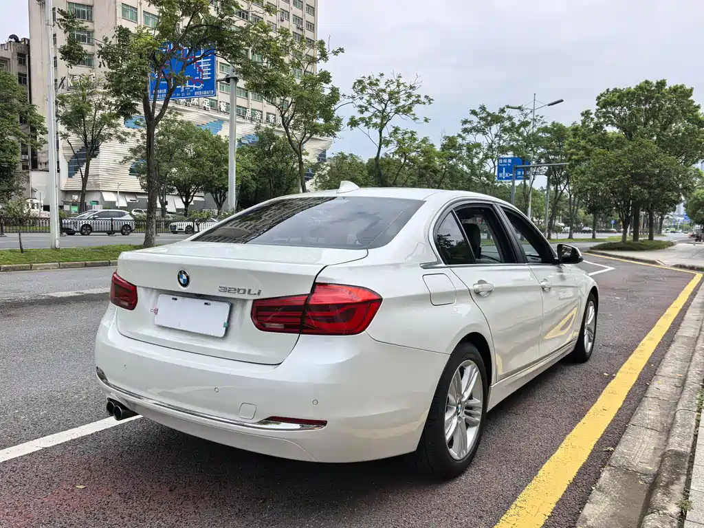 BMW 3 Series — миниатюра 16