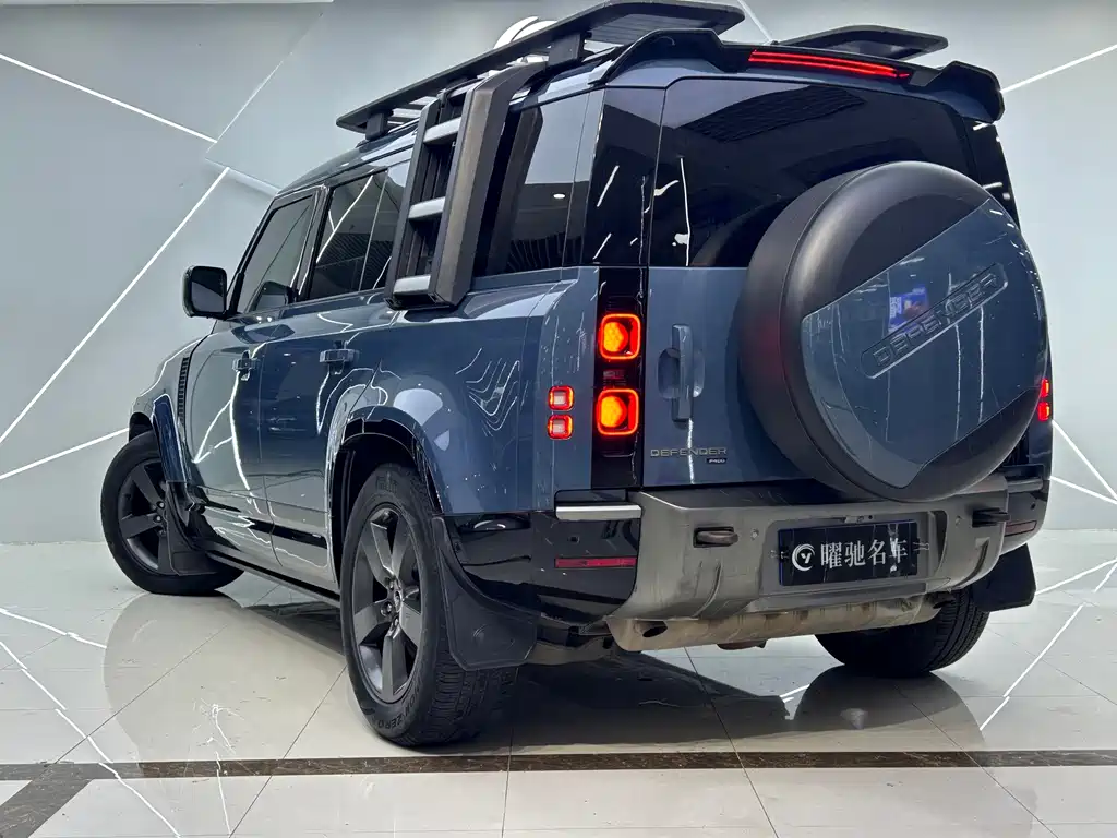 Land Rover Defender — миниатюра 4
