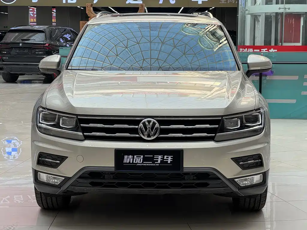 Volkswagen Tiguan L L 2019 330TSI AT Luxury VI