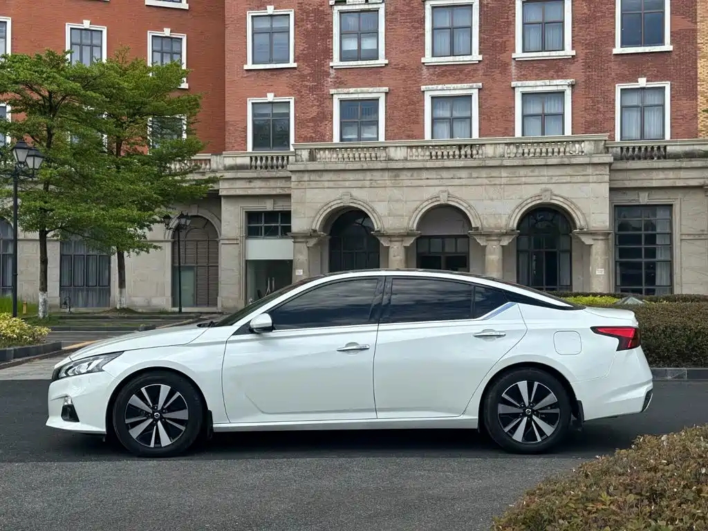 Nissan Teana — миниатюра 12