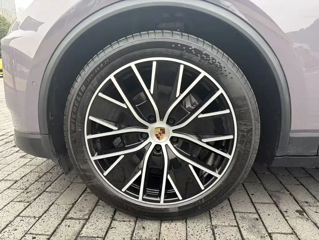 PORSCHE MACAN NEW ENERGY