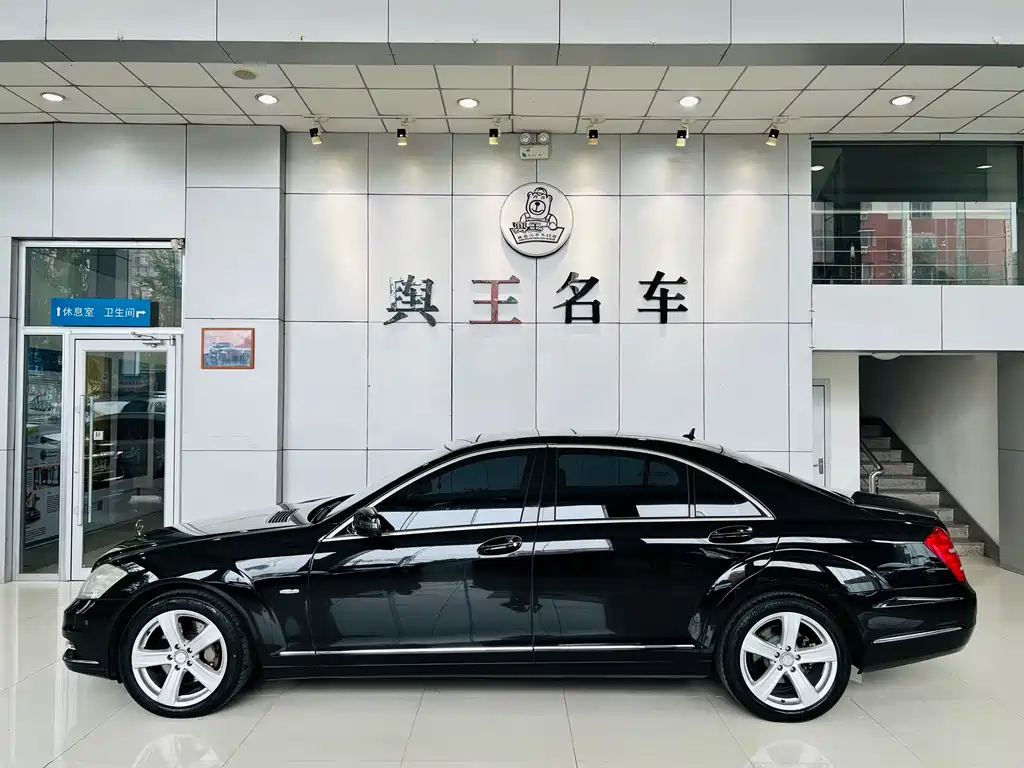 Mercedes-Benz S-Class S 2010 S 300 L