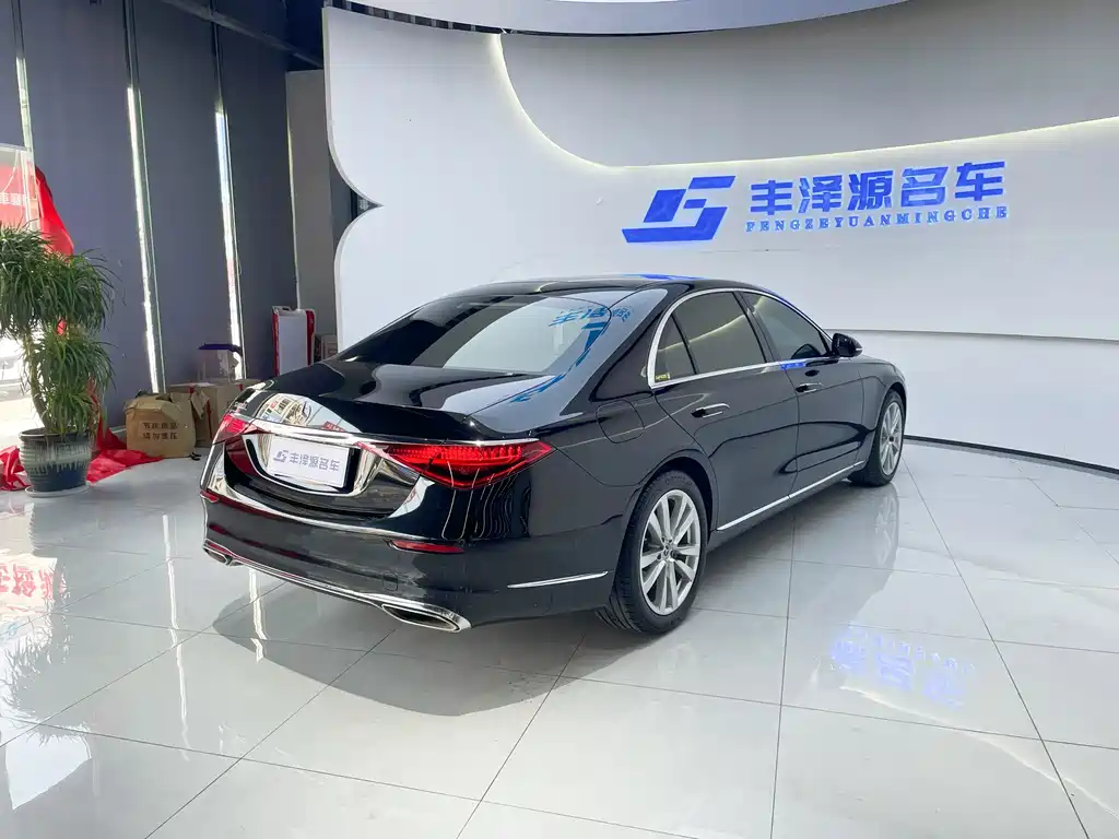 MERCEDES-BENZ S CLASS