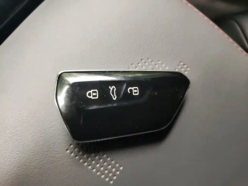 Volkswagen ID.4 X — миниатюра 17