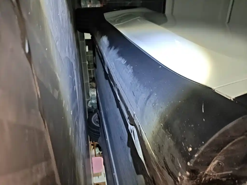Tesla Model Y — миниатюра 21