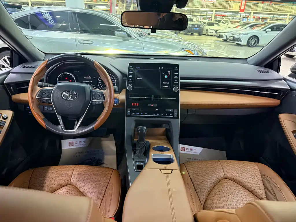Toyota Avalon 2019 2.5L XLE Luxury V