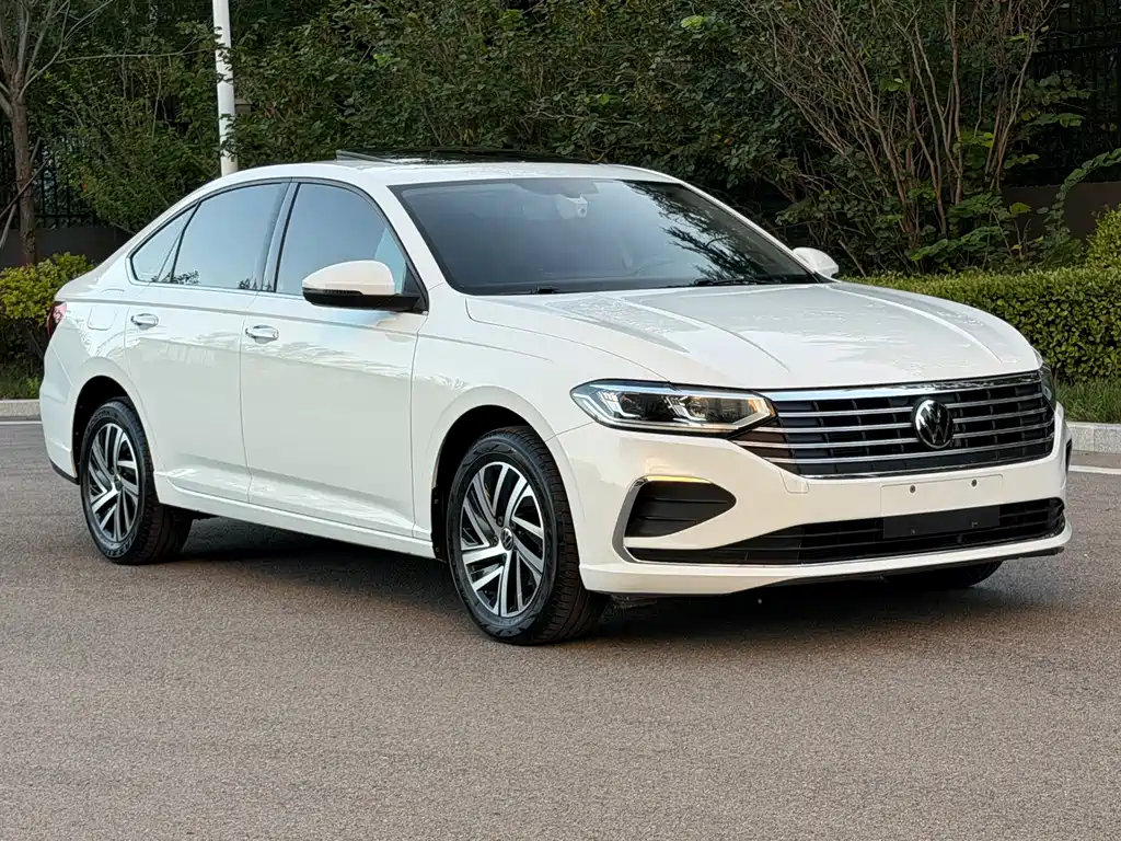 Volkswagen Lavida — миниатюра 3