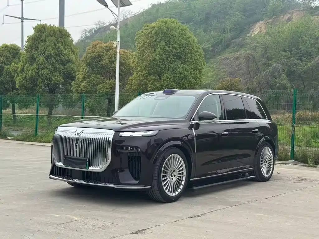 Voyah 岚图泰山 2026