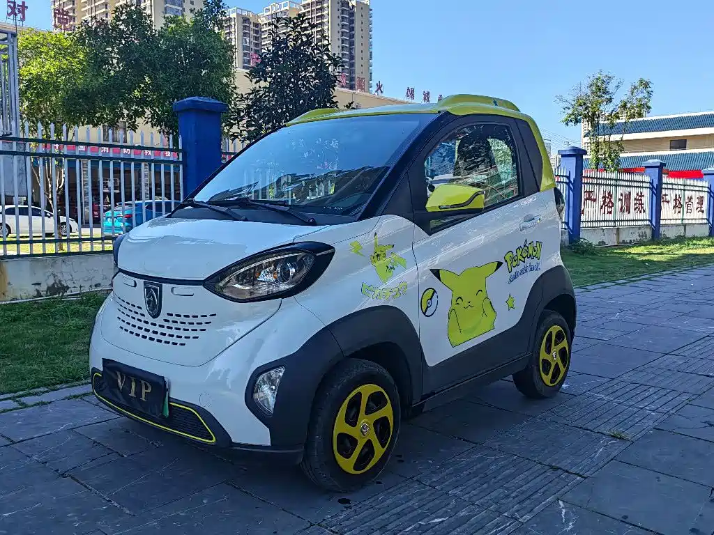 Baojun E100