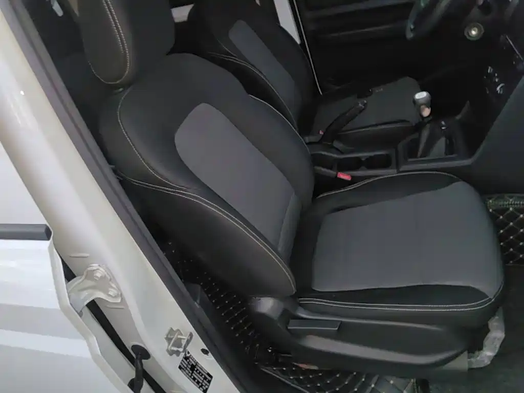 Wuling Hongguang PLUS — миниатюра 25