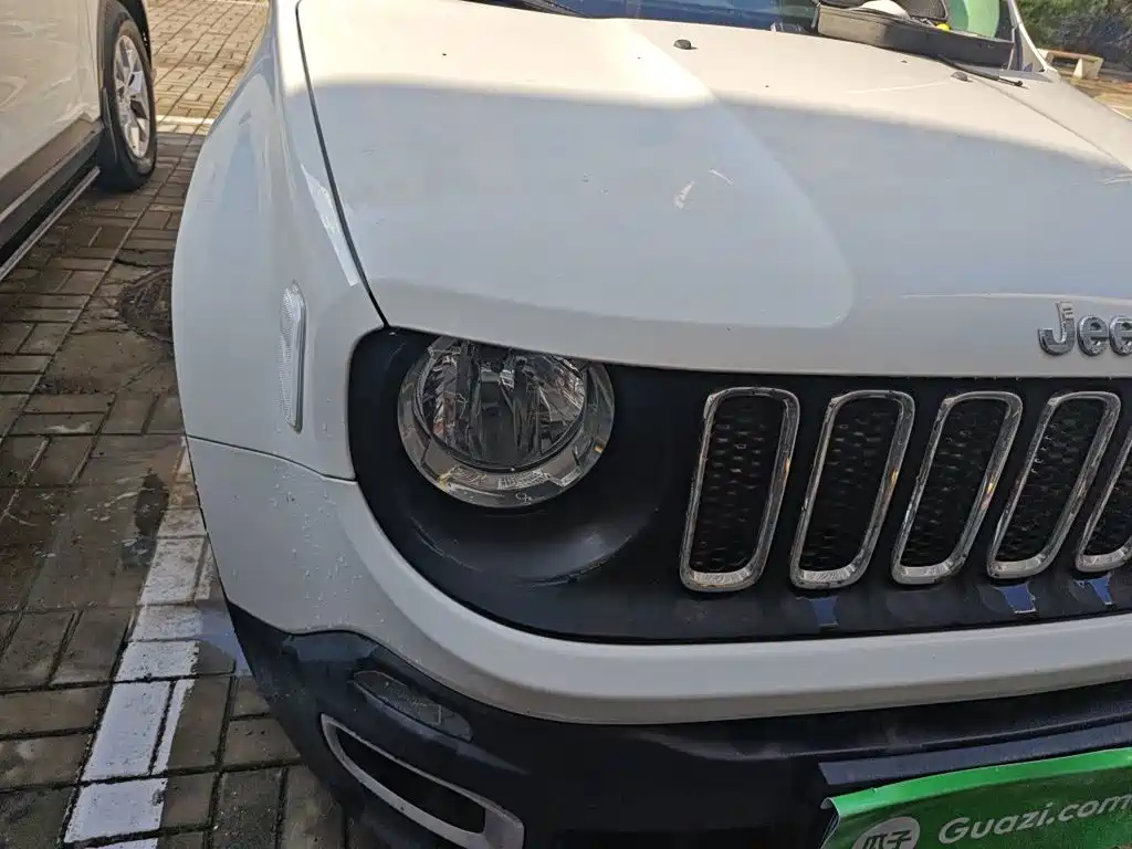Jeep Renegade — миниатюра 7