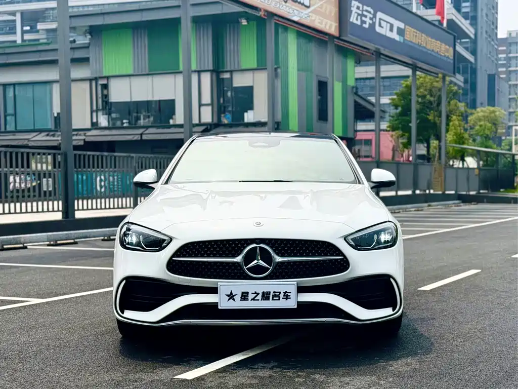 Mercedes-Benz C-Class — миниатюра 3