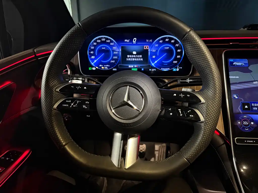 MERCEDES-BENZ EQE SUV